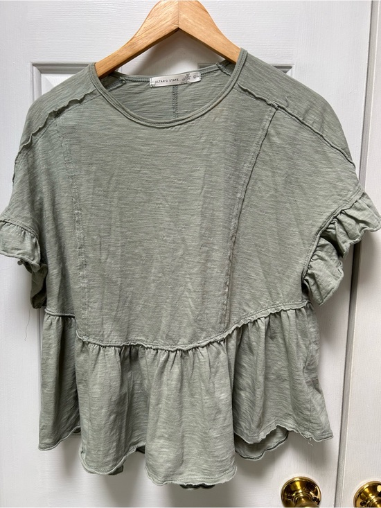Altar'd State Tops - Altar'd State Sage Green Ruffled Peplum Top, Lg. Rolled raw edges. Tiered.